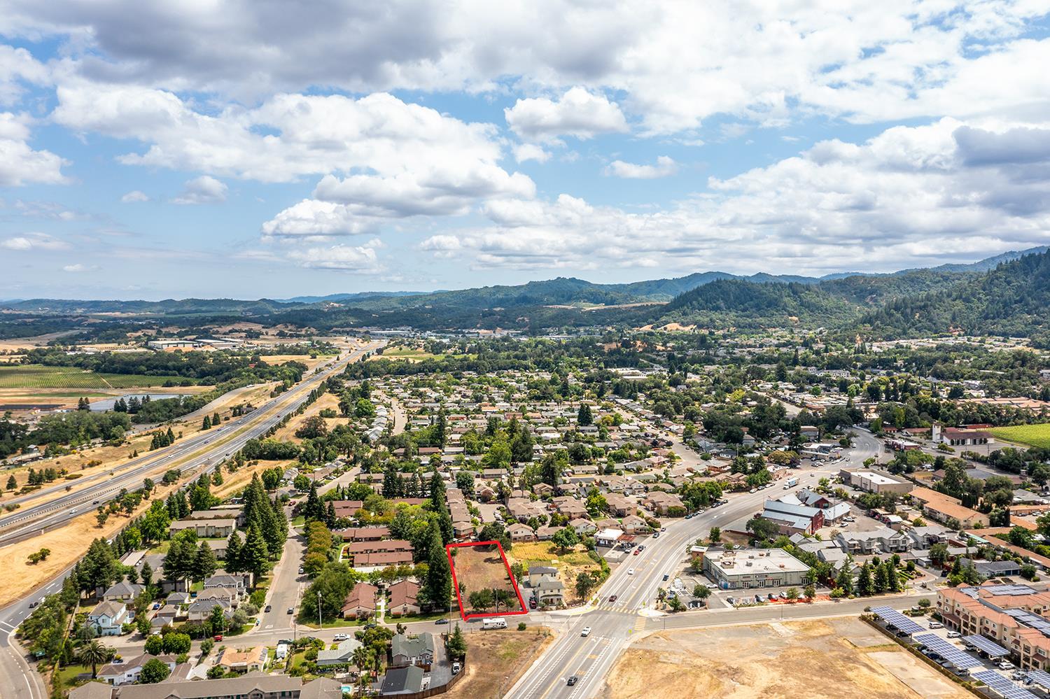 107 South Street Cloverdale CA 95425