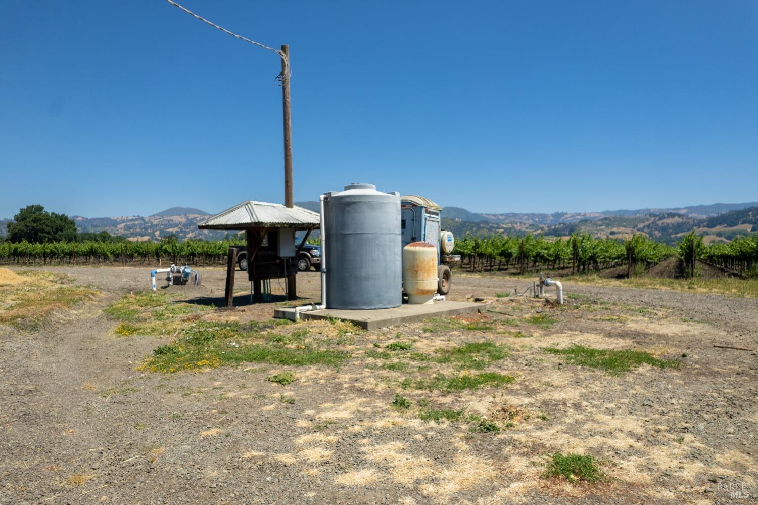 5744 Highway 128 Geyserville CA 95441