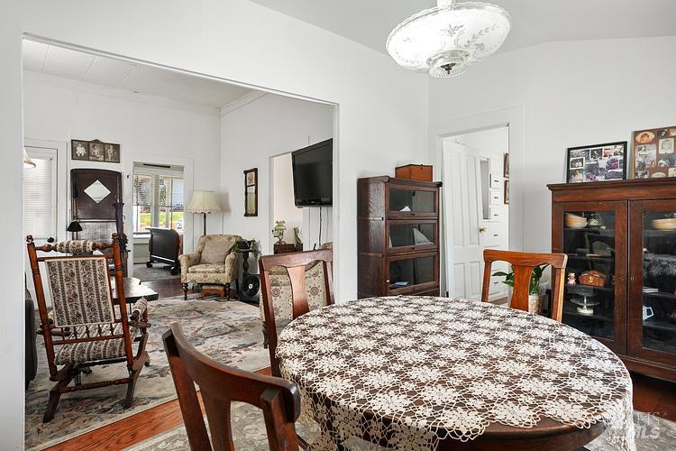 407 Pine Street Capitola CA 95010
