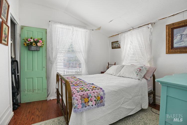 407 Pine Street Capitola CA 95010