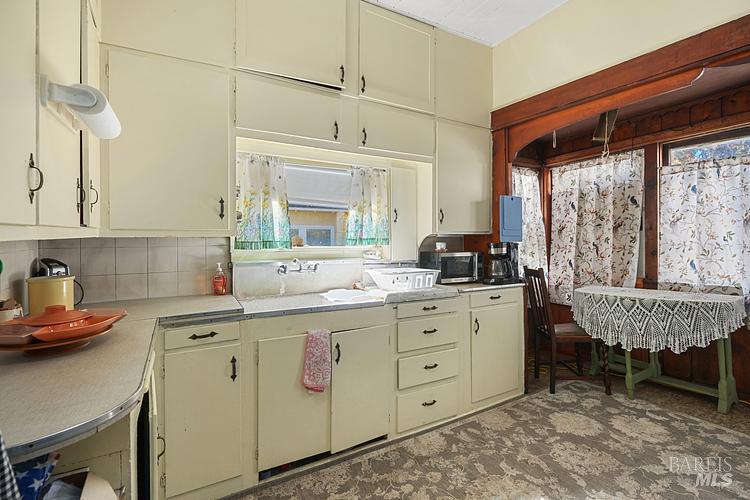 407 Pine Street Capitola CA 95010