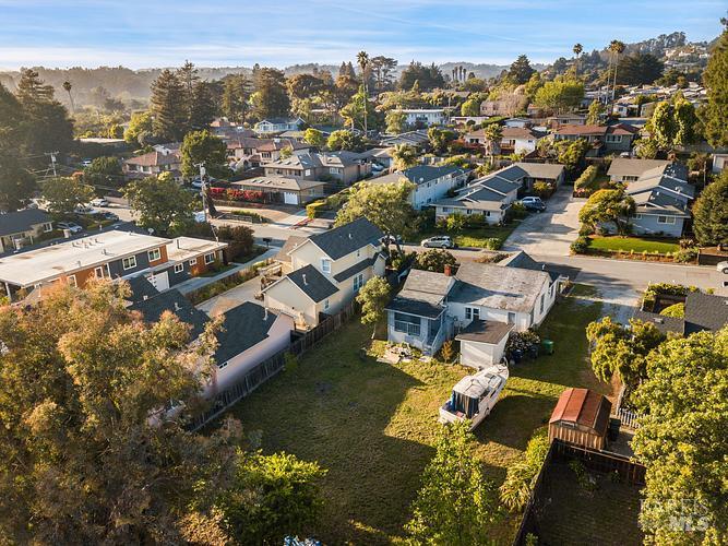 407 Pine Street Capitola CA 95010