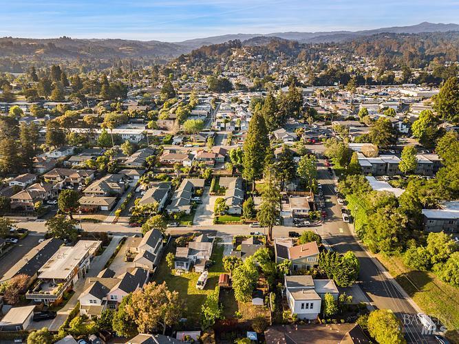 407 Pine Street Capitola CA 95010