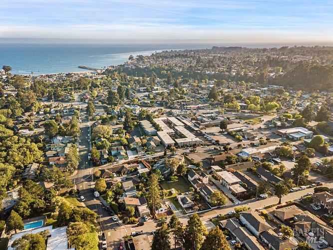 407 Pine Street Capitola CA 95010
