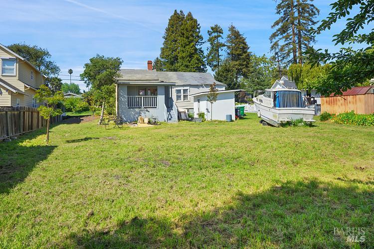 407 Pine Street Capitola CA 95010