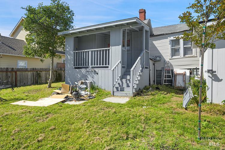 407 Pine Street Capitola CA 95010