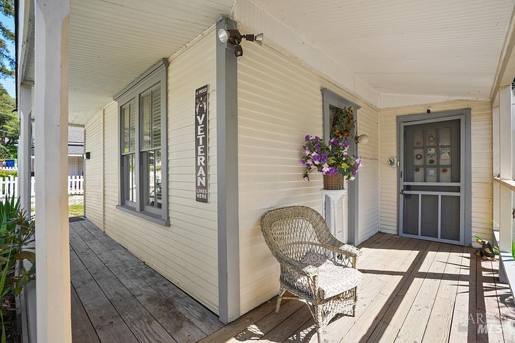407 Pine Street Capitola CA 95010