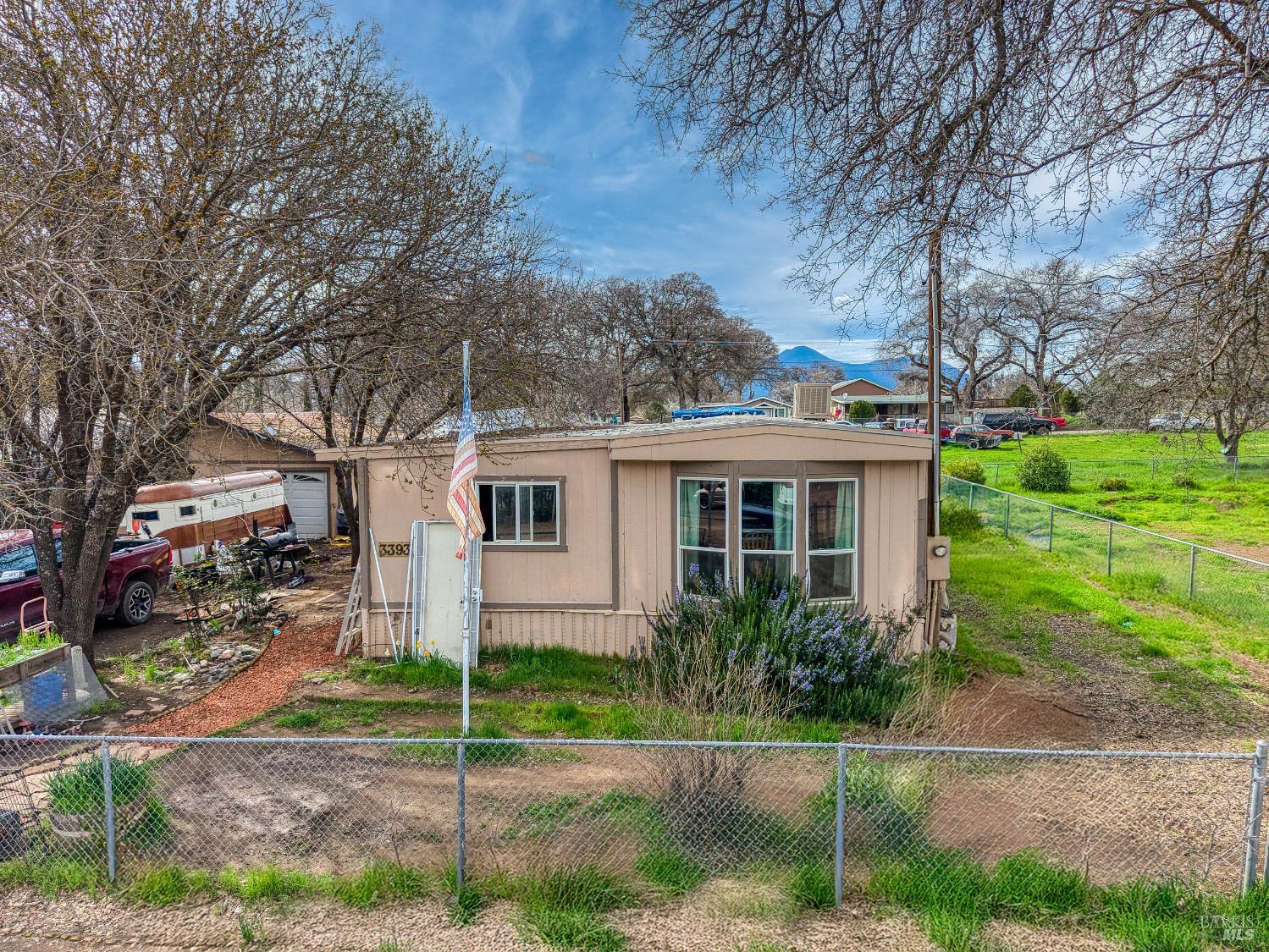 3393 Green Avenue Clearlake CA 95422