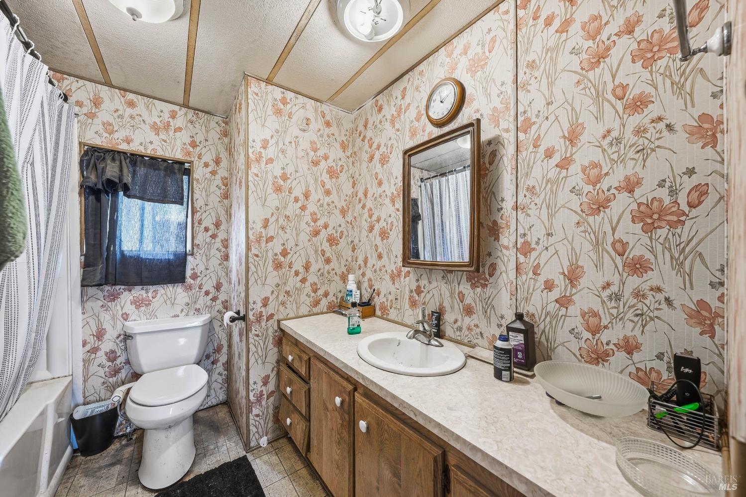 3393 Green Avenue Clearlake CA 95422
