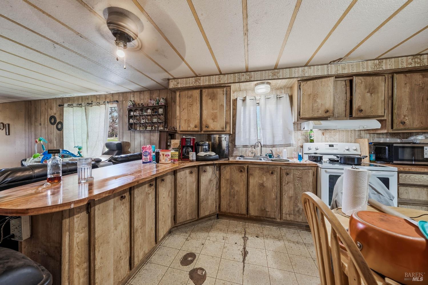 3393 Green Avenue Clearlake CA 95422