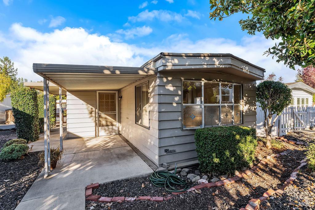 42 Shadyleaf Court Santa Rosa CA 95405