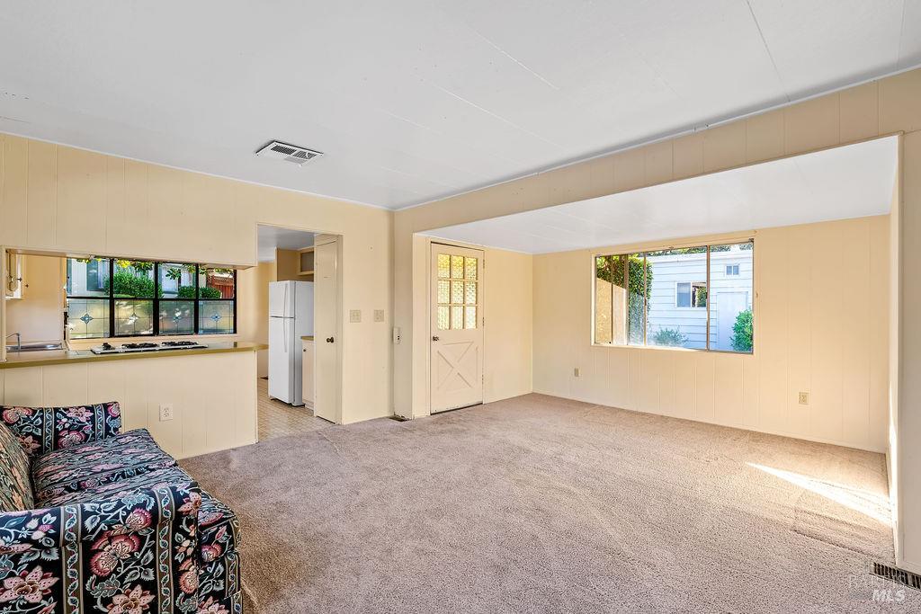 42 Shadyleaf Court Santa Rosa CA 95405