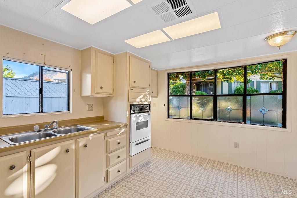 42 Shadyleaf Court Santa Rosa CA 95405