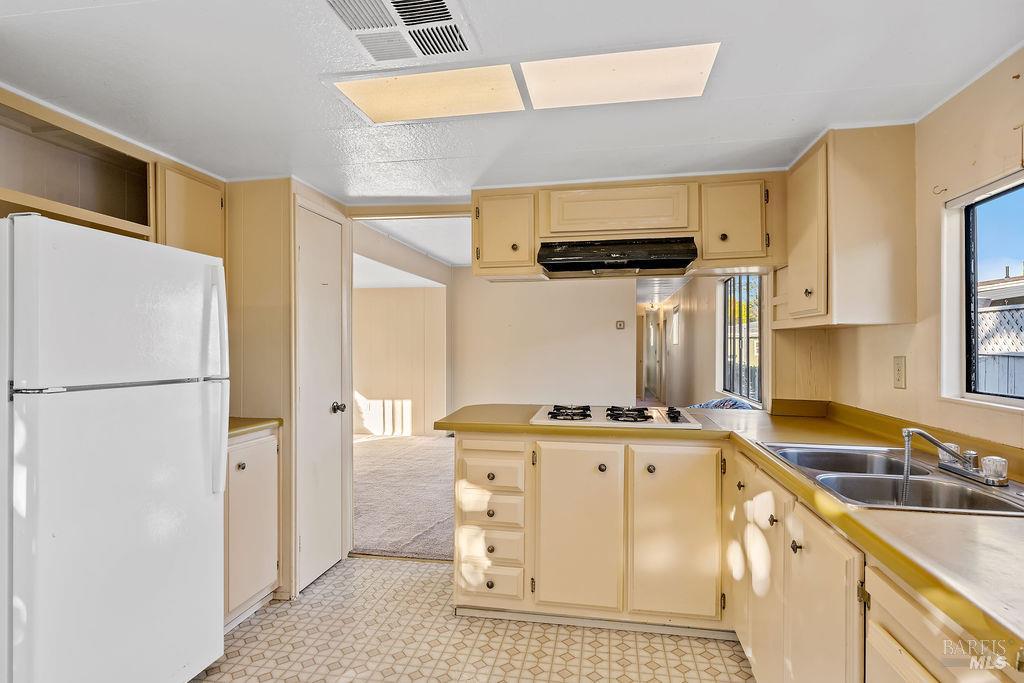 42 Shadyleaf Court Santa Rosa CA 95405