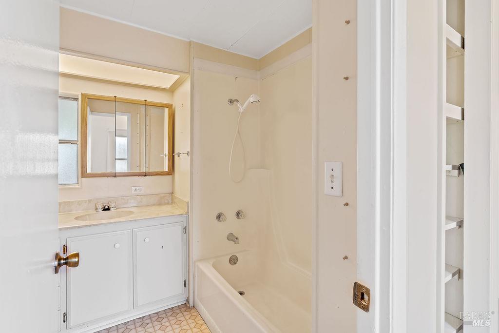 42 Shadyleaf Court Santa Rosa CA 95405