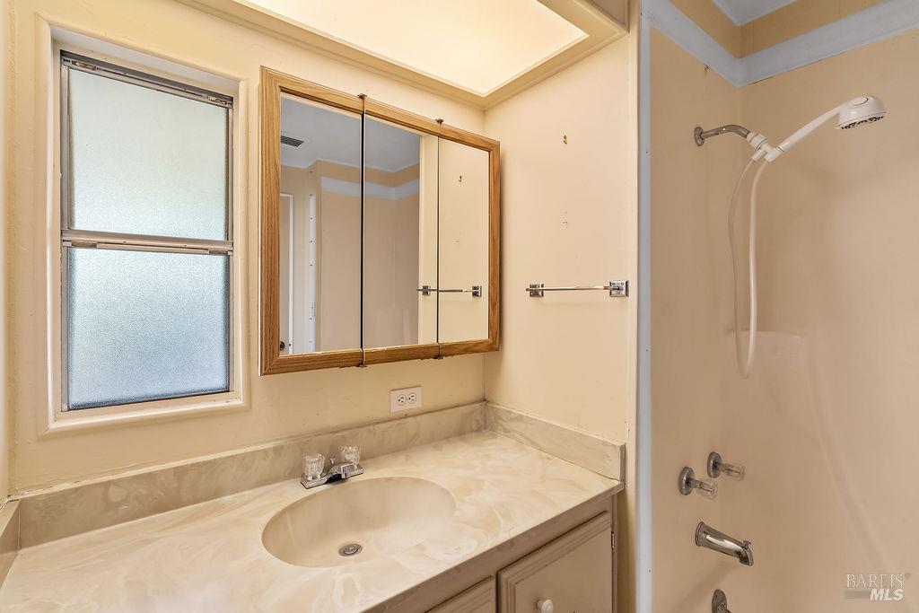 42 Shadyleaf Court Santa Rosa CA 95405