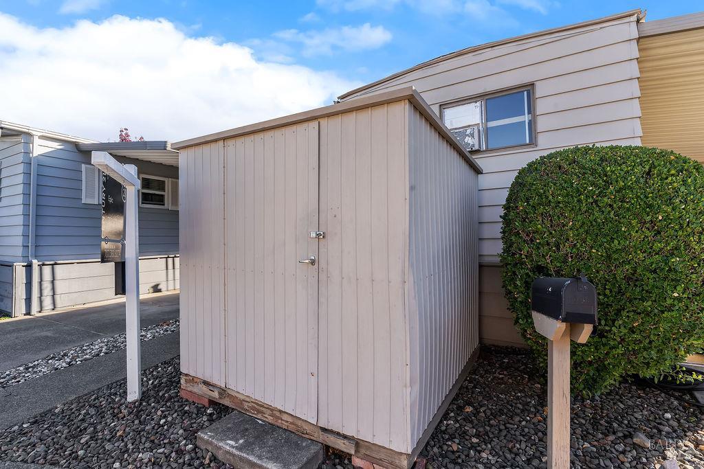 42 Shadyleaf Court Santa Rosa CA 95405
