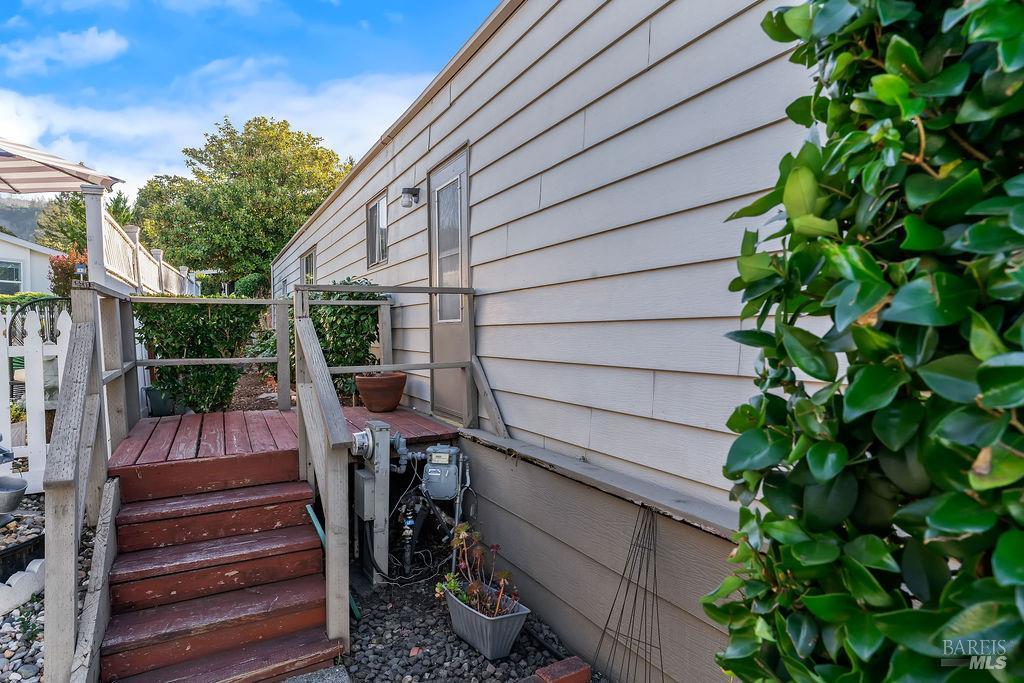 42 Shadyleaf Court Santa Rosa CA 95405