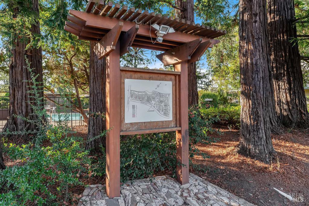 42 Shadyleaf Court Santa Rosa CA 95405