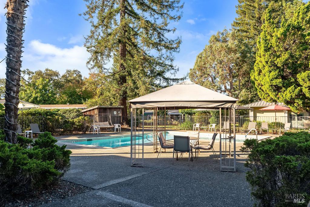 42 Shadyleaf Court Santa Rosa CA 95405