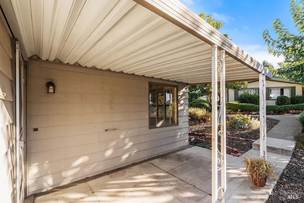 42 Shadyleaf Court Santa Rosa CA 95405