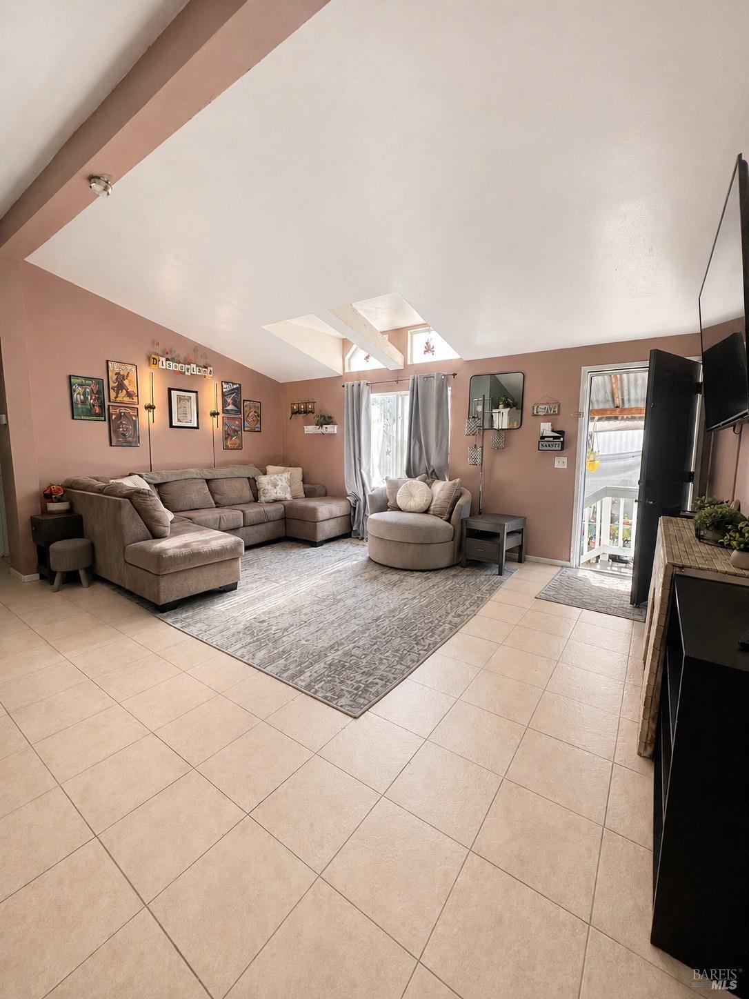 2475 N North State Street Ukiah CA 95482