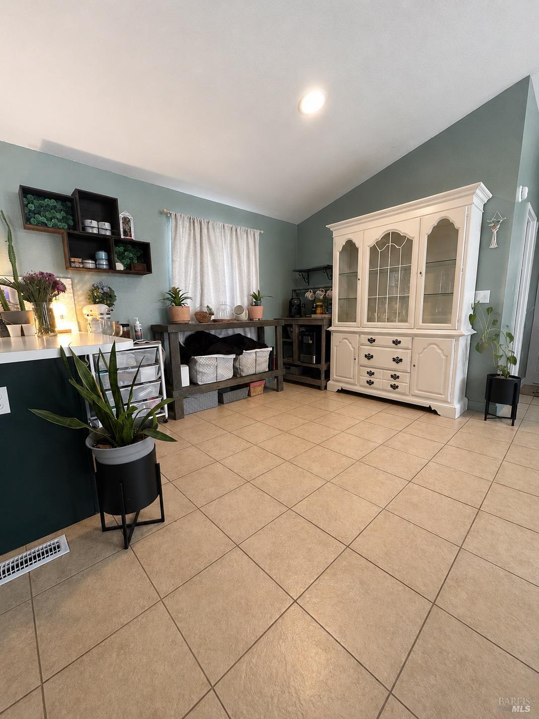 2475 N North State Street Ukiah CA 95482