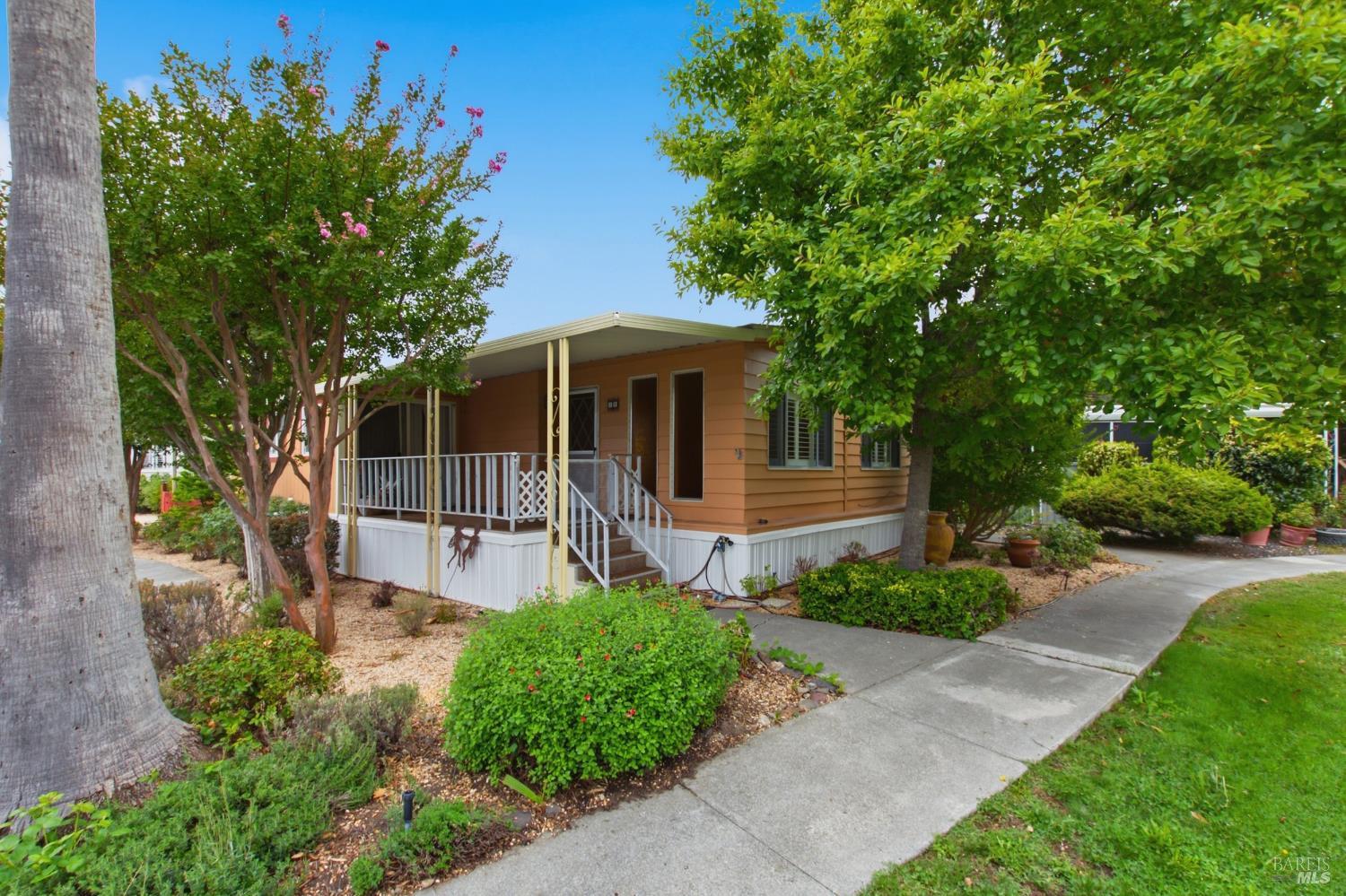 25 Benicia Way Sonoma CA 95476