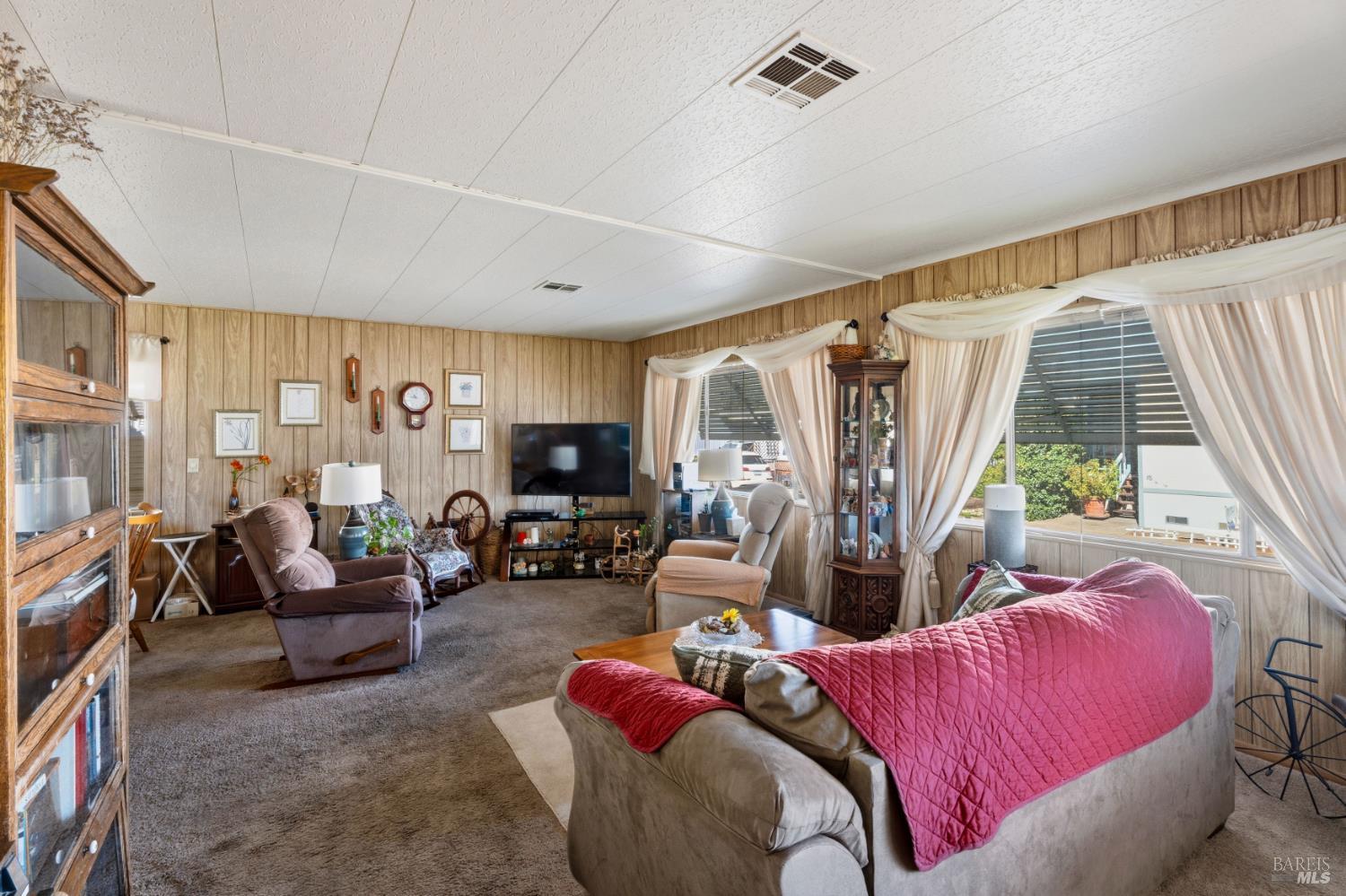 660 Leslie Street Ukiah CA 95482