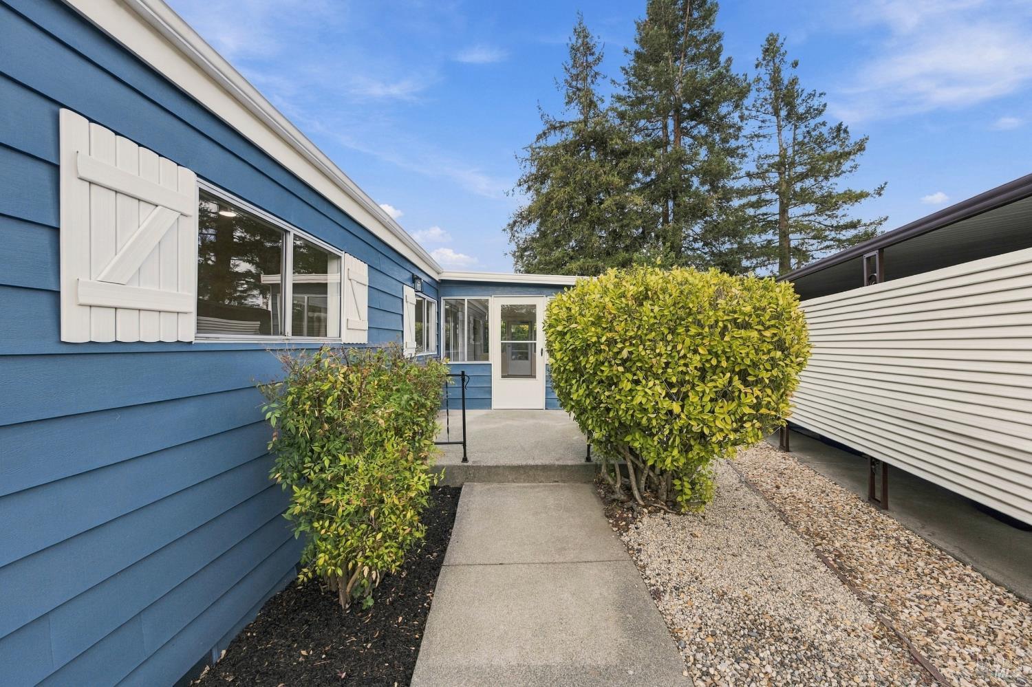 219 Monarch Court Santa Rosa CA 95401