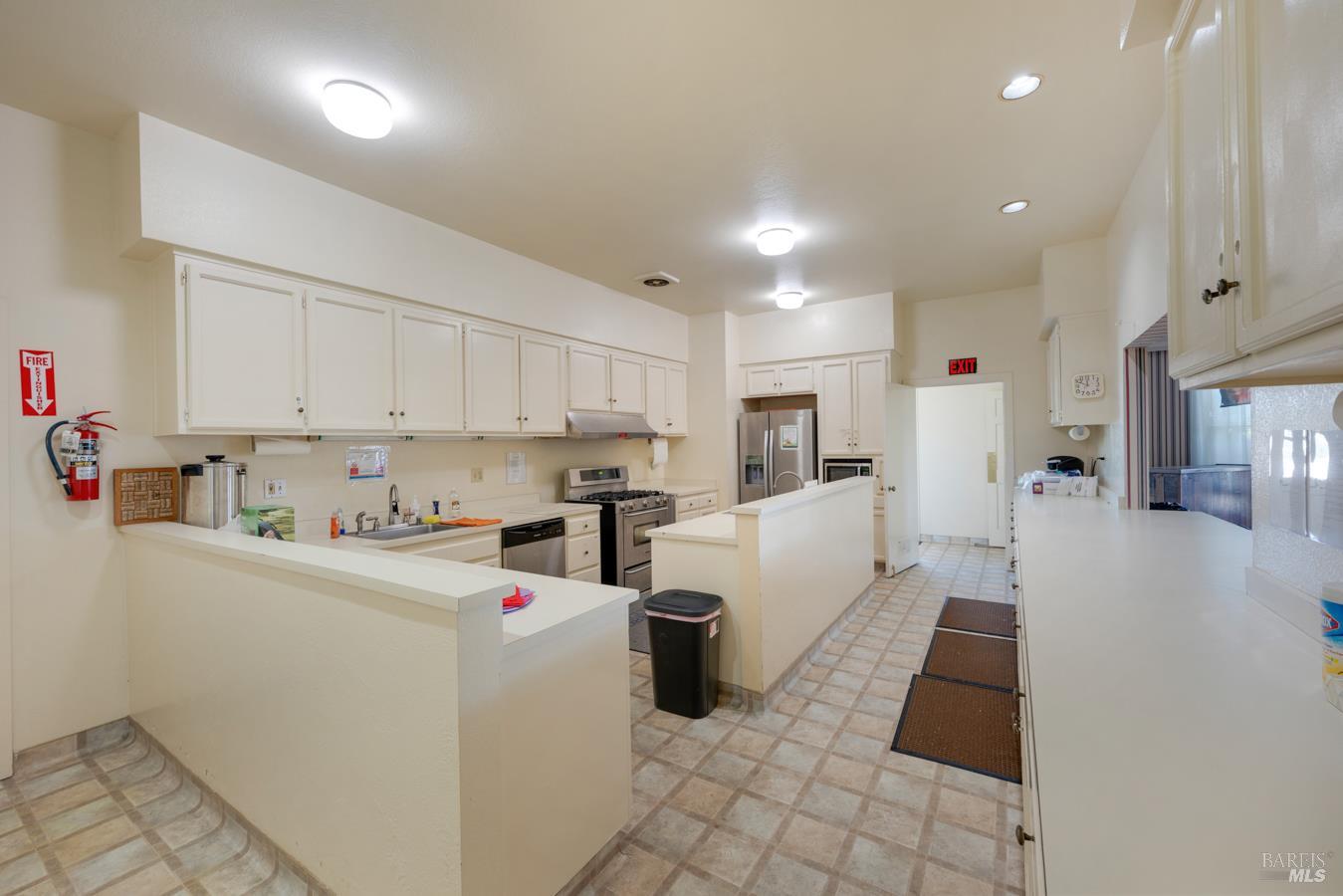 1945 Piner Road Santa Rosa CA 95403