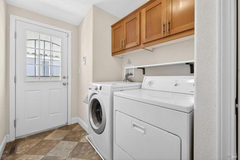 1141 Adrienne Way Santa Rosa CA 95401