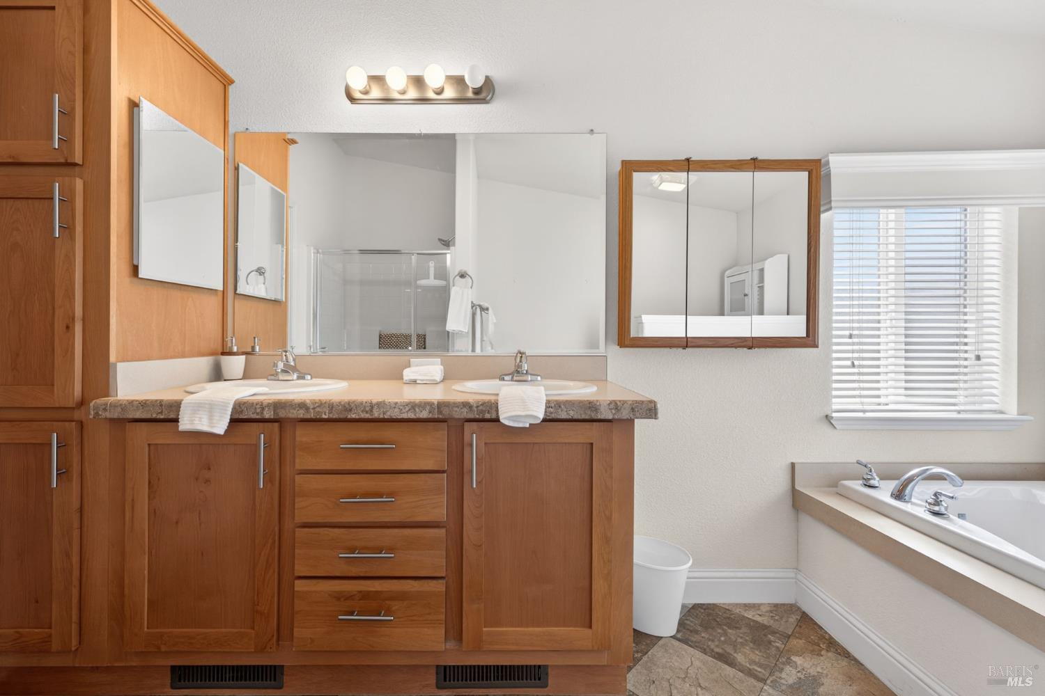 1141 Adrienne Way Santa Rosa CA 95401
