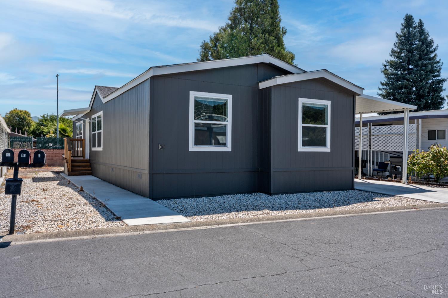 660 Leslie Street Ukiah CA 95482