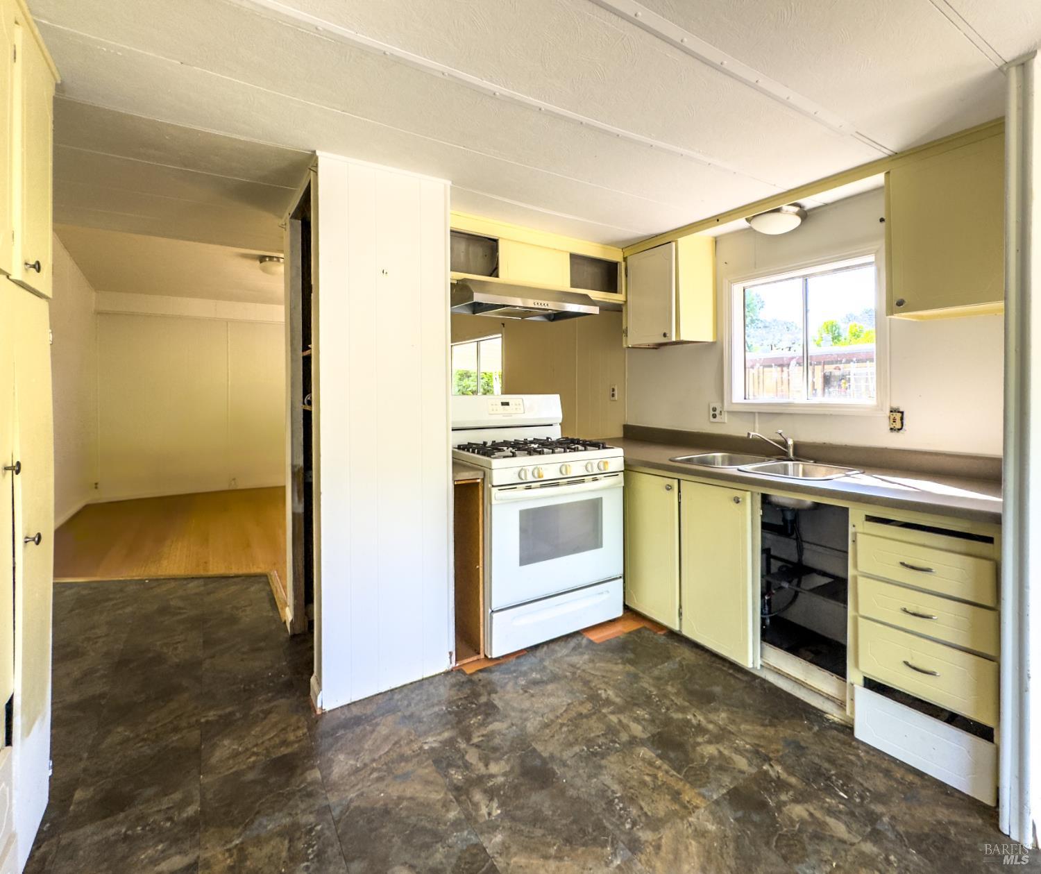 19401 Walker Road Willits CA 95490