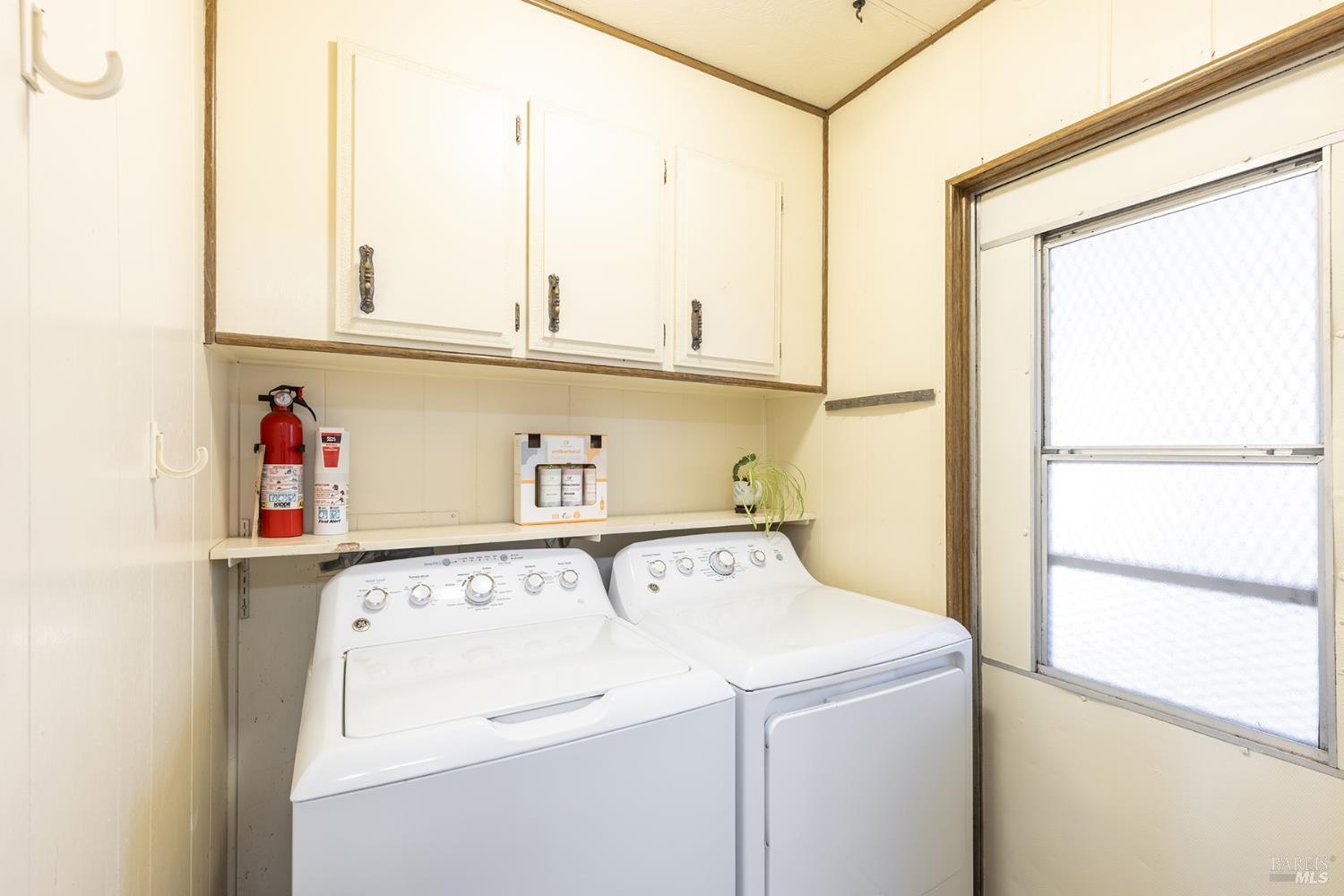 237 Petaluma Way Petaluma CA 94954
