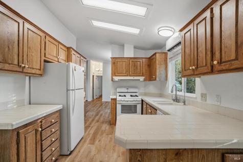 27770 Asti Road Cloverdale CA 95425