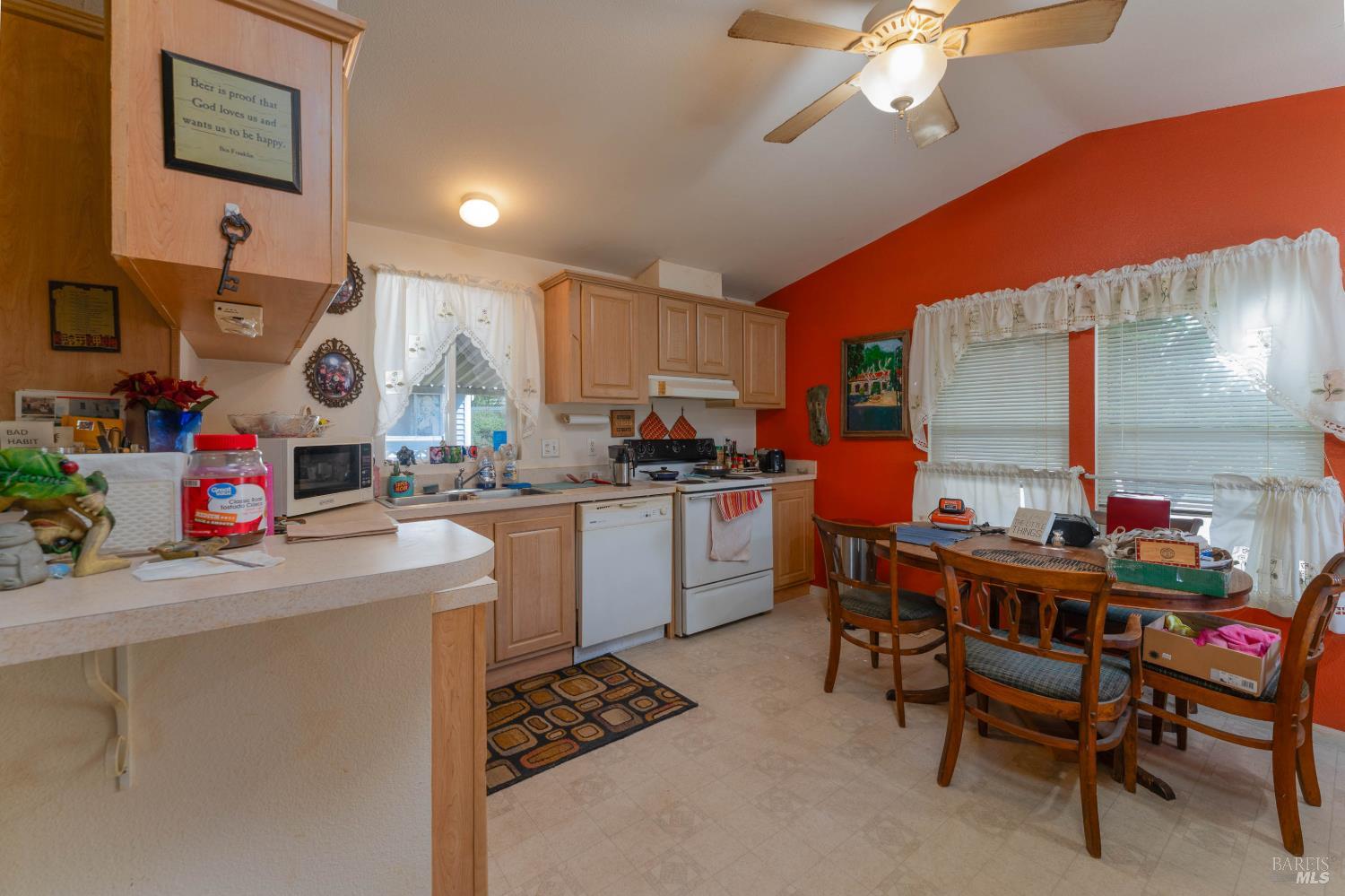 10755 Mobile Village Way Willits CA 95490