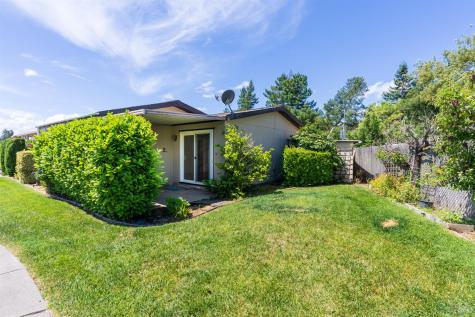 1 Circulo Grande Rohnert Park CA 94928