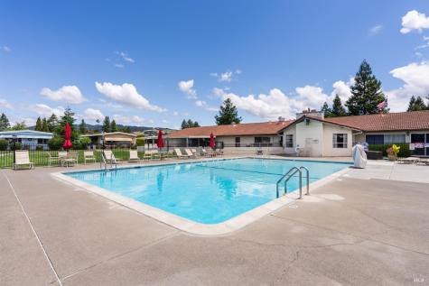 1 Circulo Grande Rohnert Park CA 94928