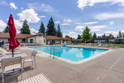 1 Circulo Grande Rohnert Park CA 94928