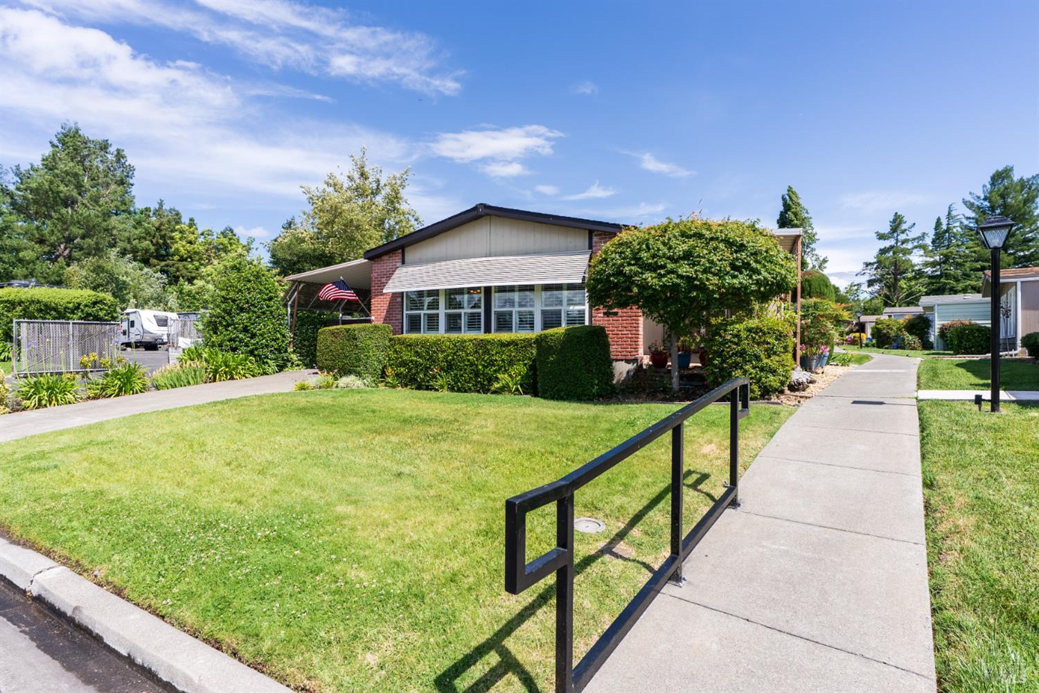 1 Circulo Grande Rohnert Park CA 94928