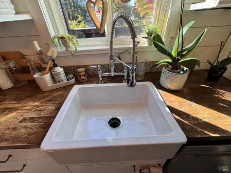 52 Oakstone Court Santa Rosa CA 95409