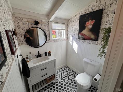 52 Oakstone Court Santa Rosa CA 95409