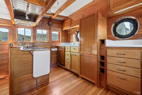 13 S 40 Dock Sausalito CA 94965