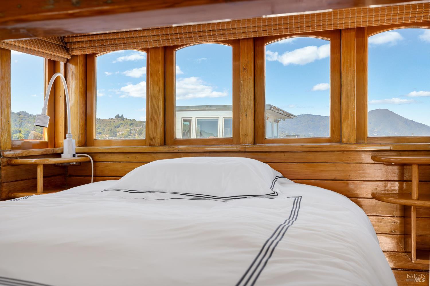 13 S 40 Dock Sausalito CA 94965