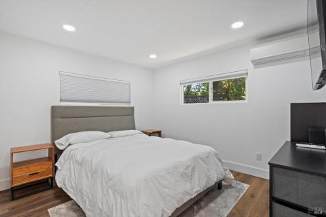 541 Mason Street Healdsburg CA 95448