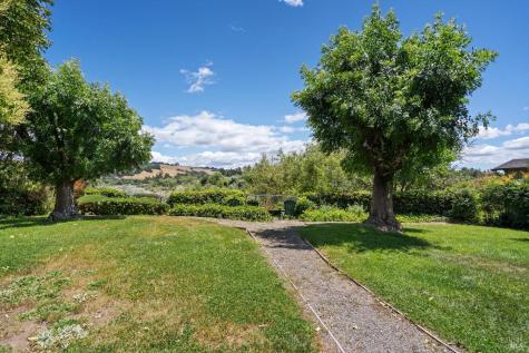 541 Mason Street Healdsburg CA 95448