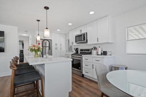 541 Mason Street Healdsburg CA 95448