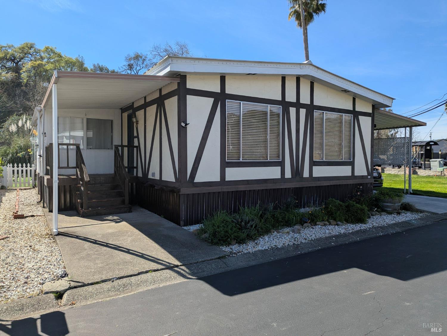 8 Camellia Drive Calistoga CA 94515
